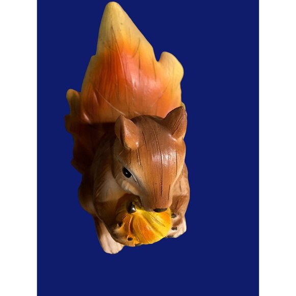 Squirrel Figurine With Fall Autumn Leaf and Acorn - Picture 2 of 12